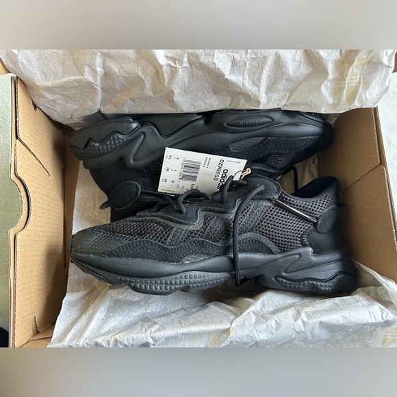 Adidas Ozweego Black Sneakers (New in Box) - Picture 4 of 8